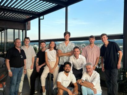 Schuster Innenausbau aus Salach – Belegschaft-Bewerbung-Schreiner-Beitragsbild-